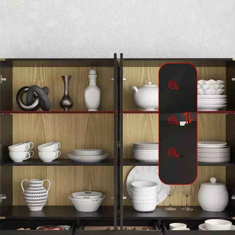 Dispensa da Cucina con Ante in Vetro, Ripiani Regolabili e Dettagli Dorati