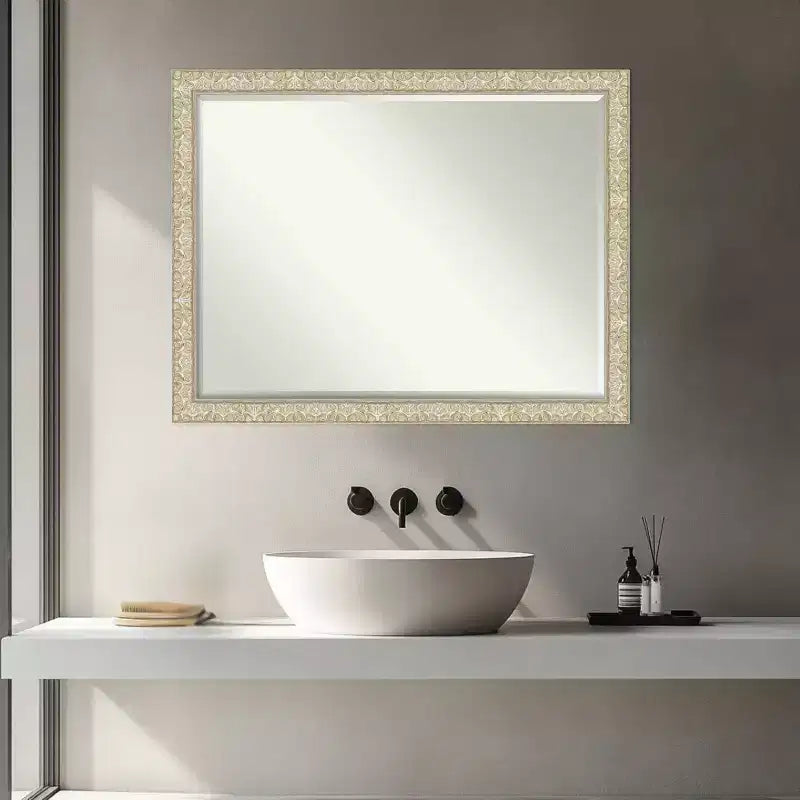 Specchio da parete per bagno con cornice in legno smussata da mezzo pollice, Oro Classico